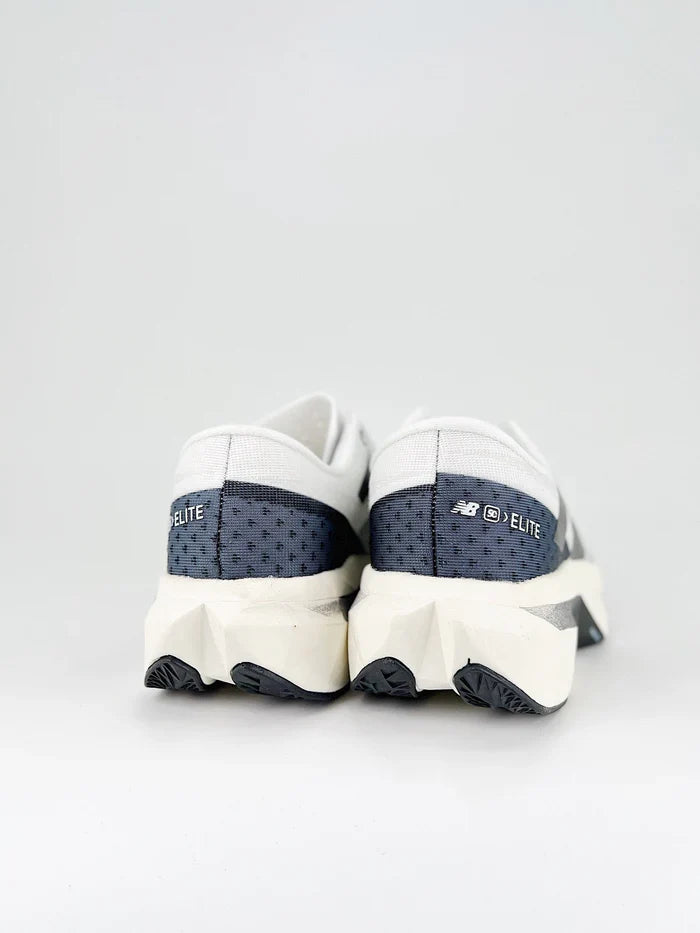 Tênis New Balance Fuelcell Supercomp Elite V4 'White Black' Branco/Preto -